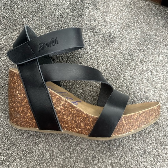 Blowfish Wedges - Picture 1 of 3